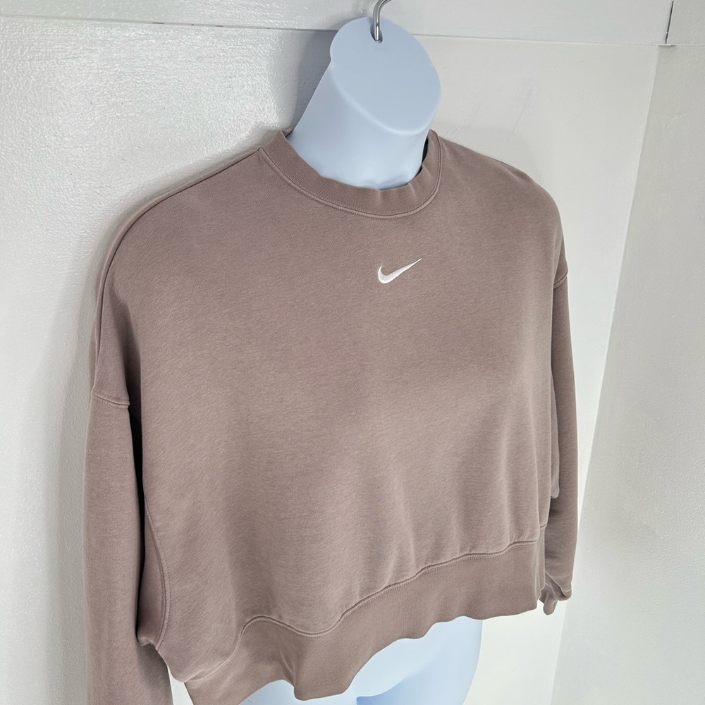 Nike Sweatshirt Womens Medium Pink Sand Center Swoosh Oversized Cropped Boxy - Picture 4 of 11